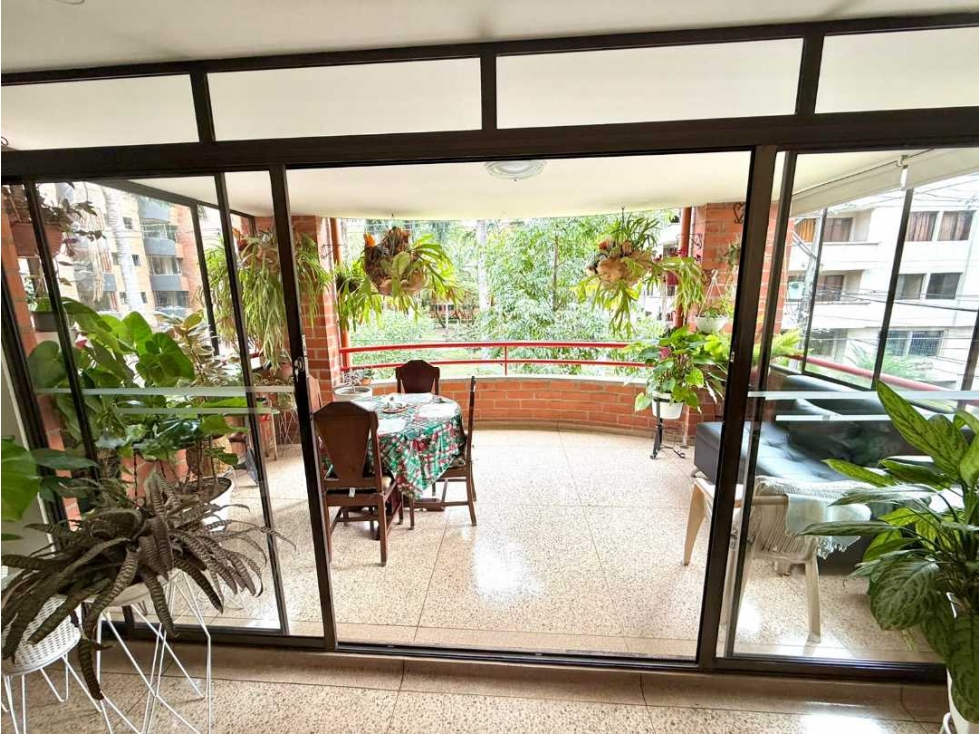 Venta de apartamento en Conquistadores, piso 2, Medellín - 2