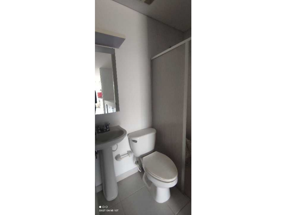 Venta de apartamento en edificio barrio Santa Rita en el oeste de Cali — foto 4