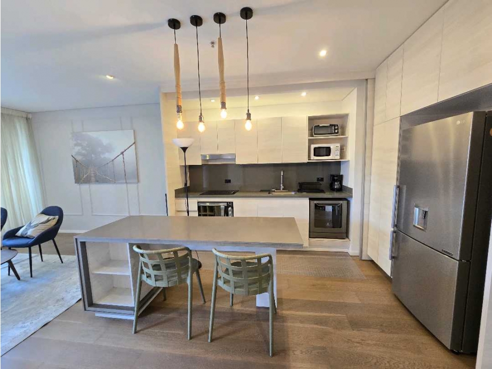 Venta de apartamento amoblado en el Alto de Las Palmas. Vista a verde. — foto 6