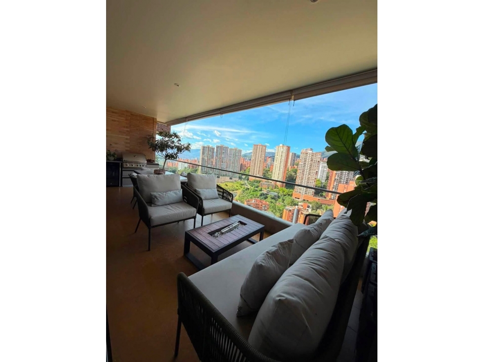 Venta de apartamento en el Campestre, Poblado