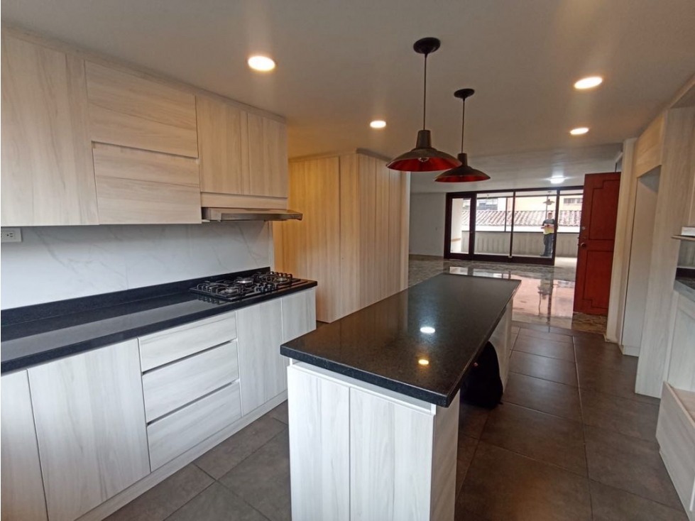 VENTA APARTAMENTO- CENTRO DE MEDELLIN, cerca al CC.Camino real — foto 2