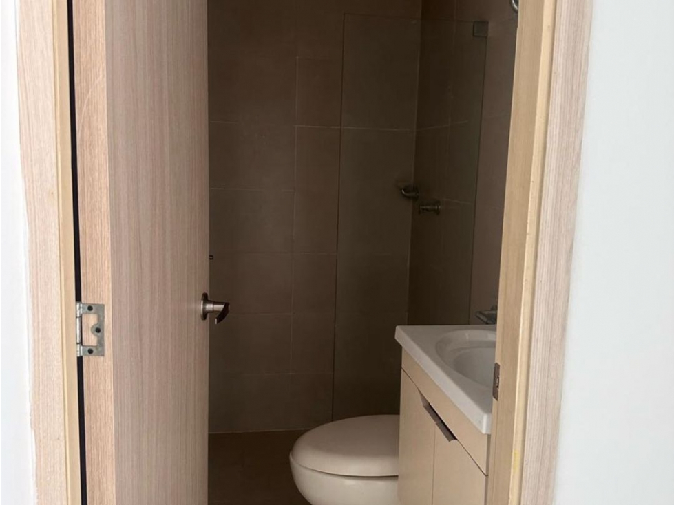 VENTA DE APARTAMENTO EN EL EDIFICIO MINERVA, LOS ALPES, CARTAGENA — foto 5