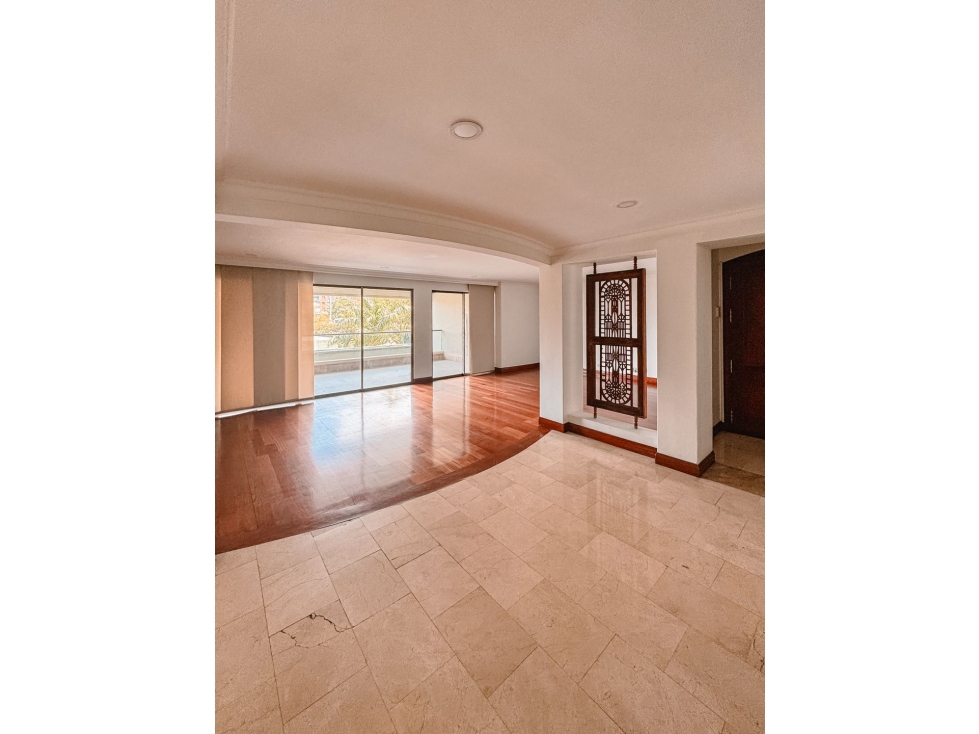 Venta de apartamento en el poblado Medellín sector los balsos — foto 2