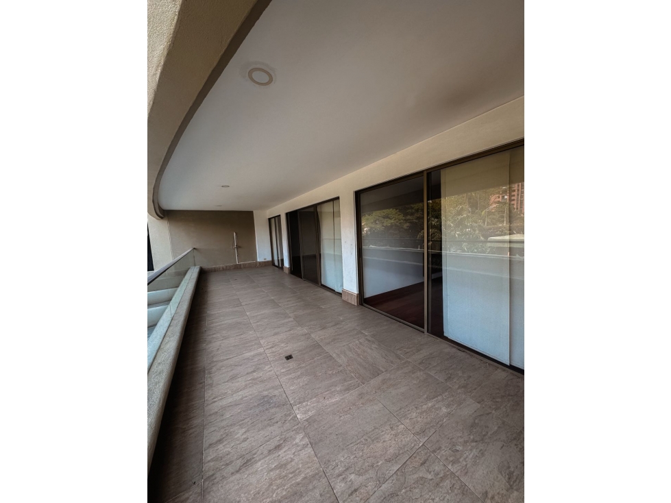 Venta de apartamento en el poblado Medellín sector los balsos — foto 4