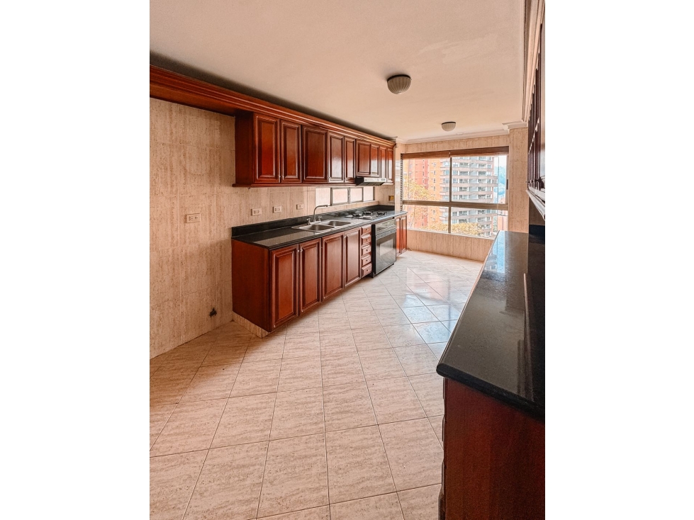 Venta de apartamento en el poblado Medellín sector los balsos — foto 5