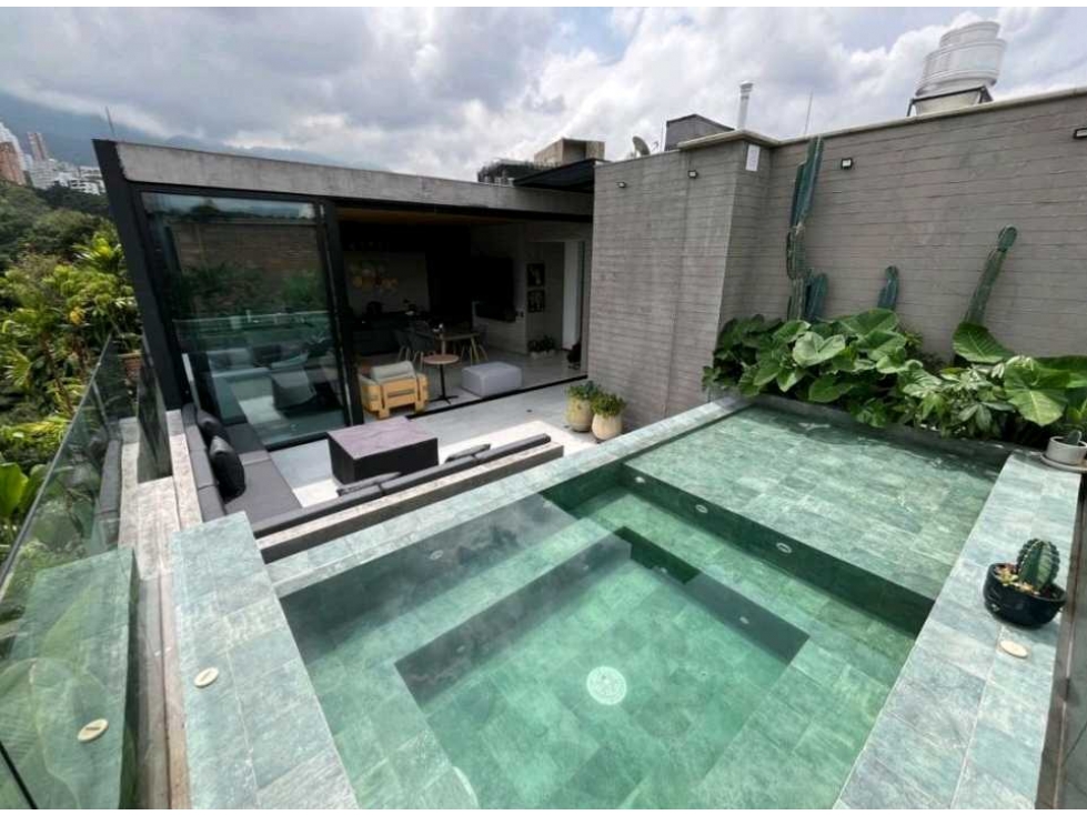 VENTA DE PENTHOUSE EN EL POBLADO, SECTOR EL CAMPESTRE, TRIPLEX. — foto 2