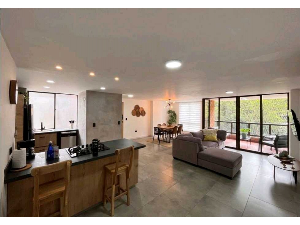 VENTA DE APARTAMENTO EN EL POBLADO, SECTOR EL CAMPESTRE. — foto 2