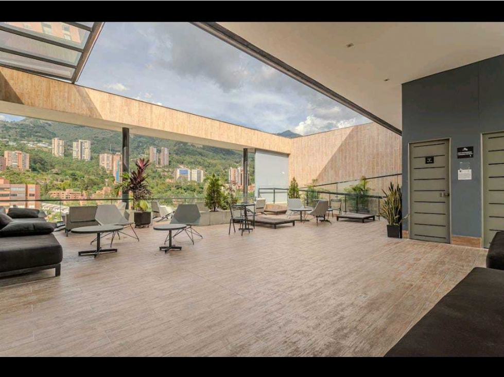 VENTA DE APARTAMENTO EN EL POBLADO CON PERMISO PARA RENTAS CORTAS. — foto 4