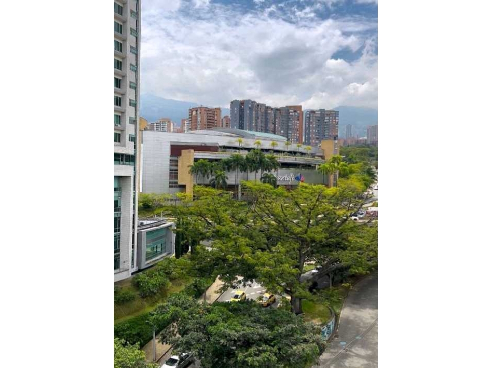 VENTA DE PENTHOUSE EN EL POBLADO CERCA OVIEDO. — foto 3