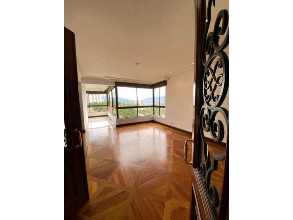 VENTA DE APARTAMENTO EN EL POBLADO CERCA AL C.C EL TESORO. — foto 4