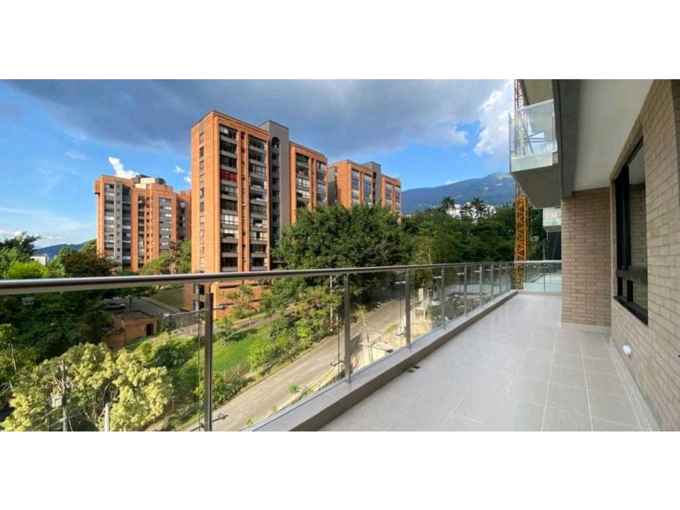 VENTA DE APARTAMENTO EN EL POBLADO, LOS BALSOS CON LA INFERIOR. — foto 4