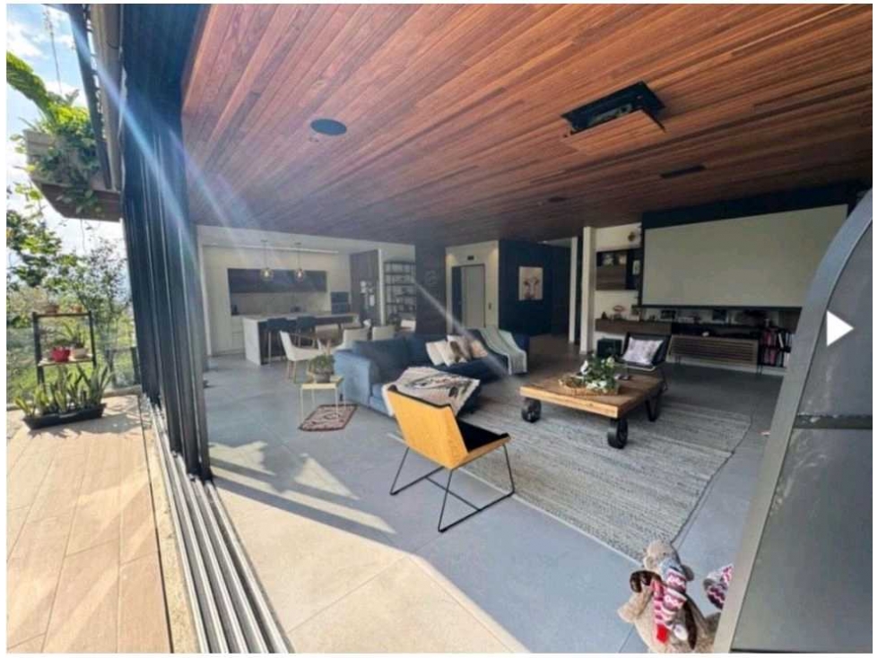 VENTA DE APARTAMENTO EN EL POBLADO SECTOR VISCAYA.