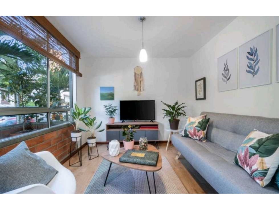 VENTA DE APARTAMENTO EN EL POBLADO, LALINDE. — foto 2