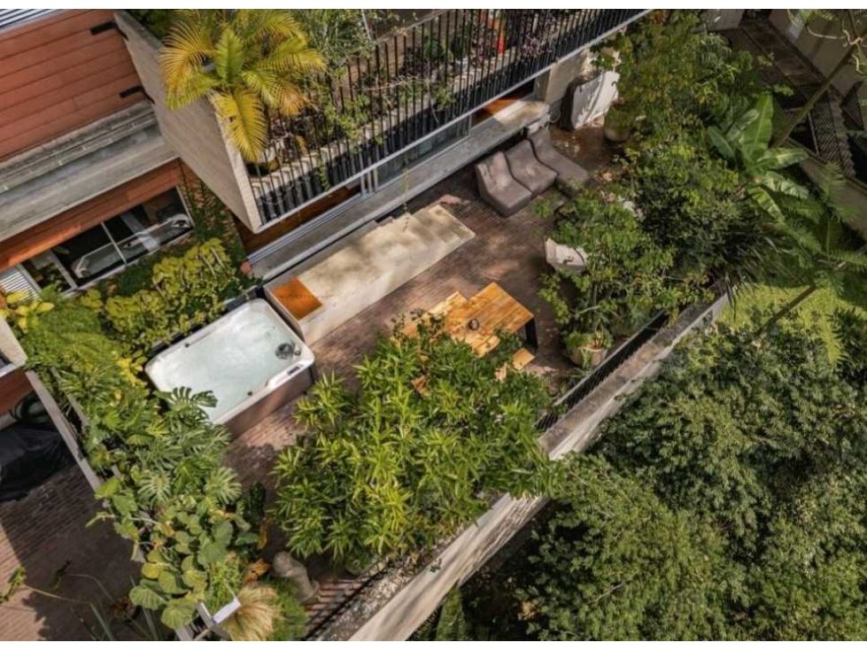 VENTA DE APARTAESTUDIO CON TERRAZA EN EL POBLADO, SECTOR LAS LOMAS.