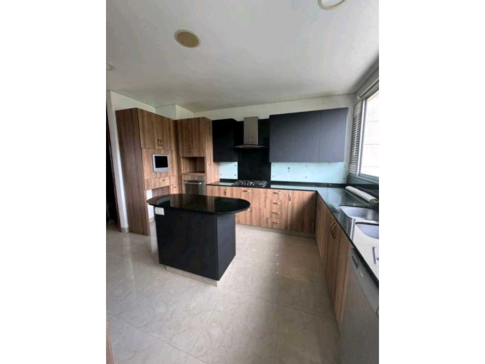 VENTA DE APARTAMENTO EN EL POBLADO, LOMA DEL TESORO. — foto 6