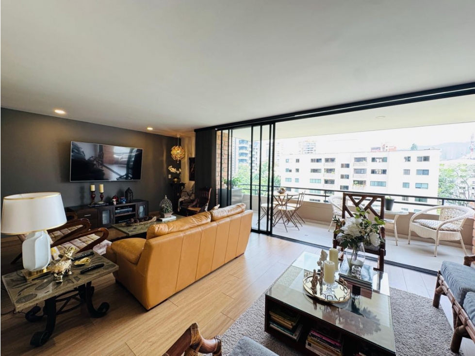 VENTA DE APARTAMENTO REFORMADO EN EL POBLADO - LOS PARRA - 4