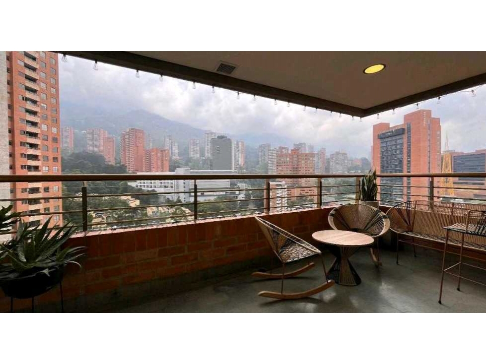 VENTA DE APARTAMENTO EN EL POBLADO, SECTOR EL TESORO.