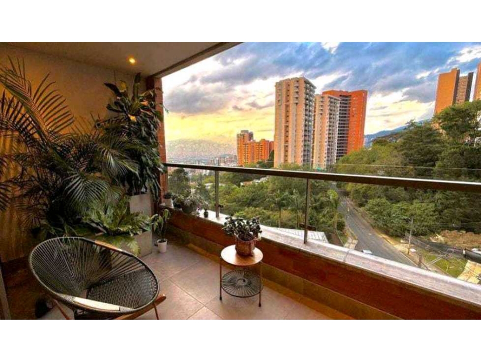 VENTA DE APARTAMENTO EN EL POBLADO, SECTOR LINARES.