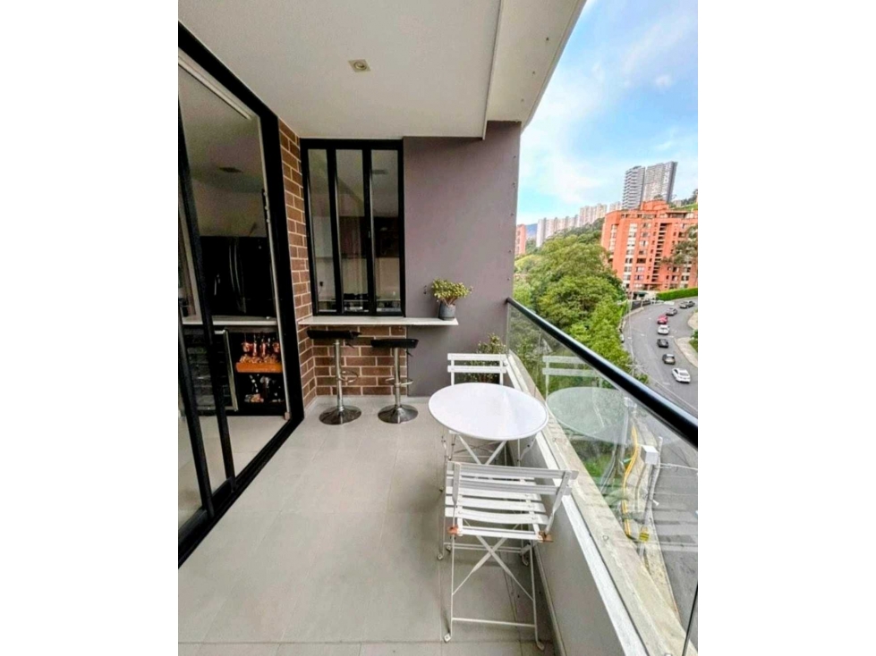 VENTA DE APARTAMENTO EN EL POBLADO, SECTOR CASTROPOL. — foto 2