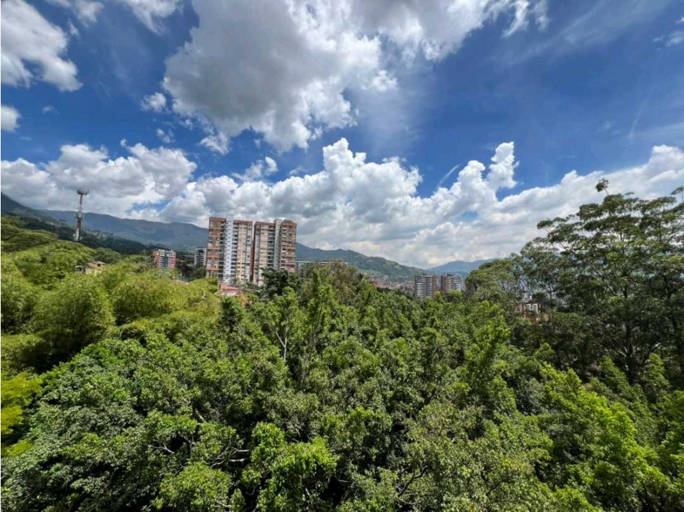 VENTA DE APARTAMENTO EN EL POBLADO, SECTOR SAN LUCAS.