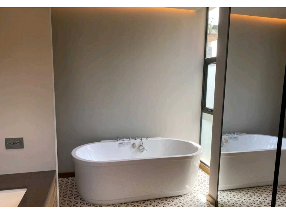 VENTA DE APARTAMENTO PARA ESTRENAR EN EL POBLADO, SECTOR LAS LOMAS. — foto 5