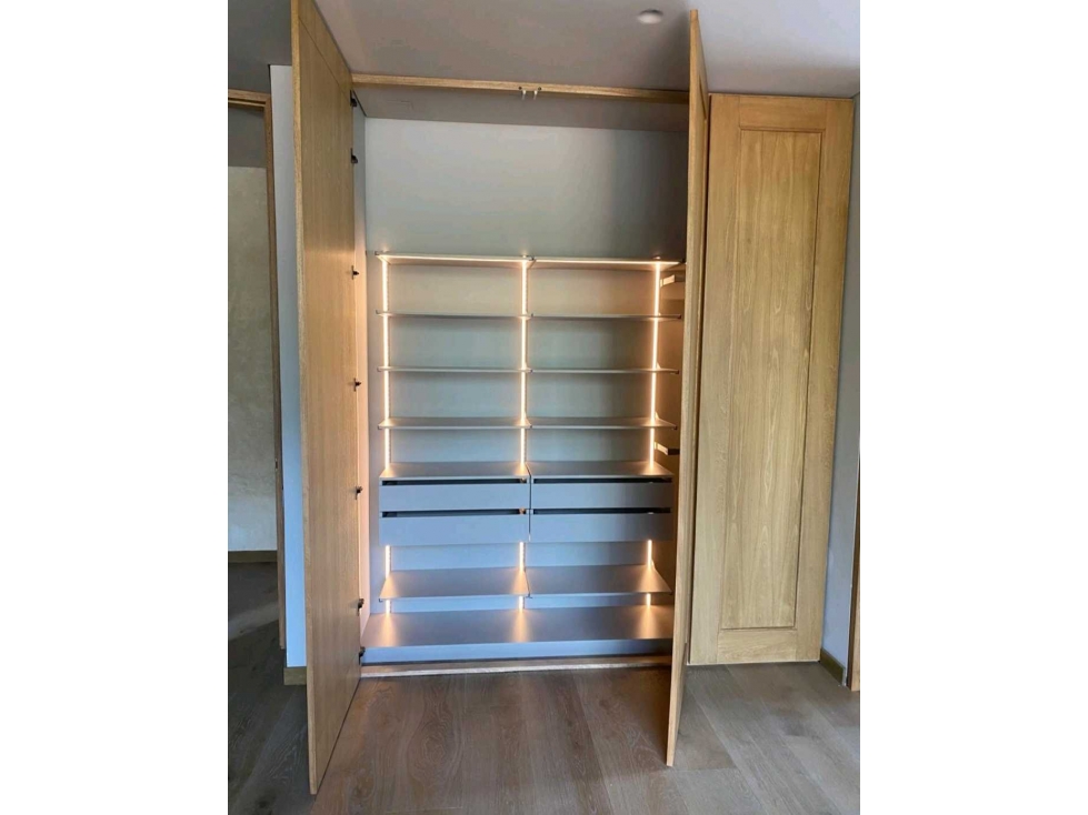 VENTA DE APARTAMENTO PARA ESTRENAR EN EL POBLADO, SECTOR LAS LOMAS. — foto 6