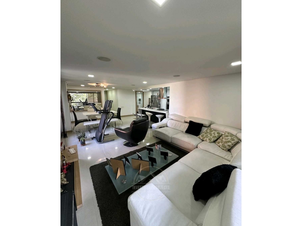 VENTA DE APARTAMENTO EN EL POBLADO. SECTOR LAS LOMAS 1.