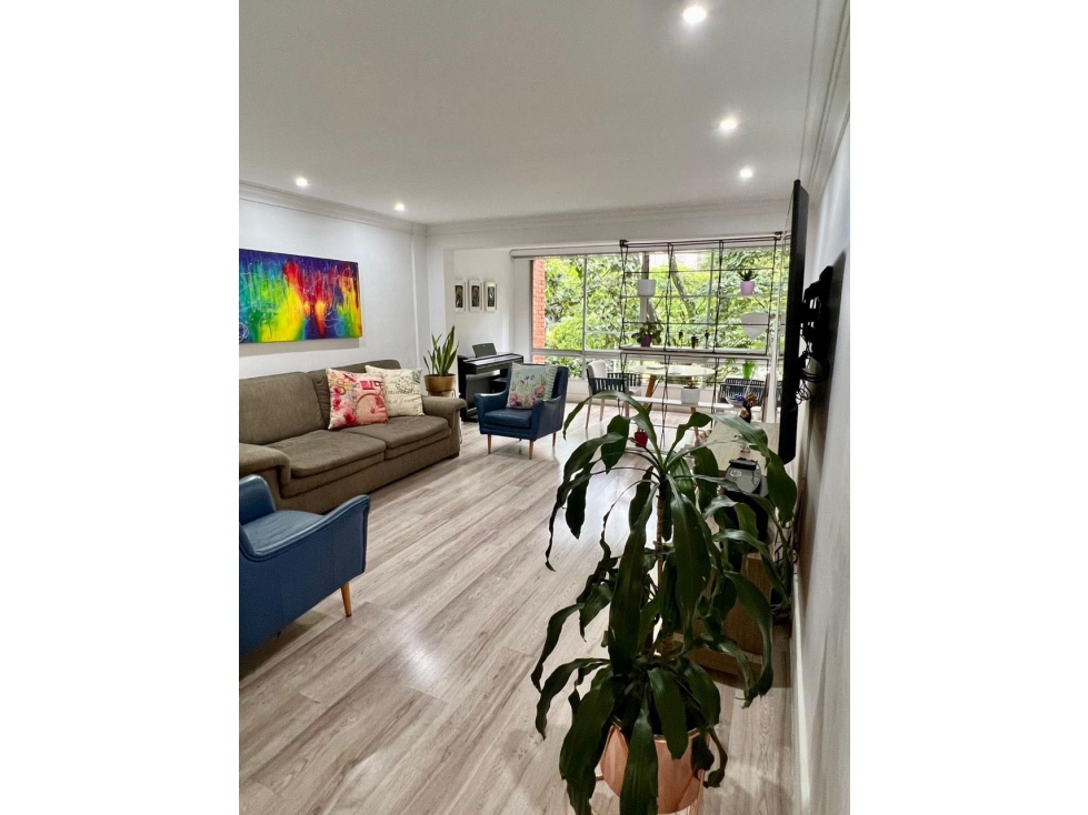 Venta de apartamento en el Poblado, cerca a San Fernando Plaza
