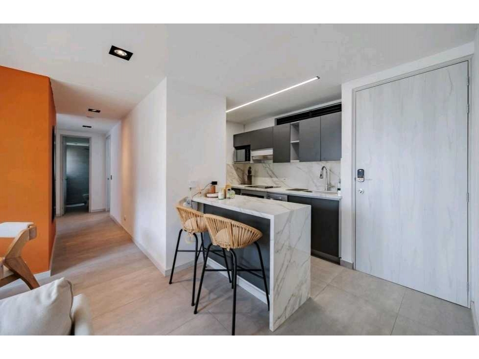 VENTA DE APARTAMENTO EN POBLADO, CASTROPOL POR INVERSIÓN. — foto 2