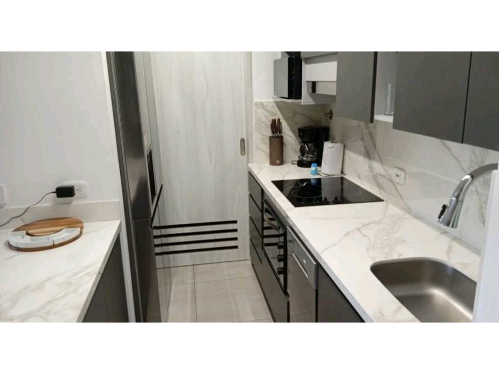 VENTA DE APARTAMENTO EN POBLADO, CASTROPOL POR INVERSIÓN. — foto 4