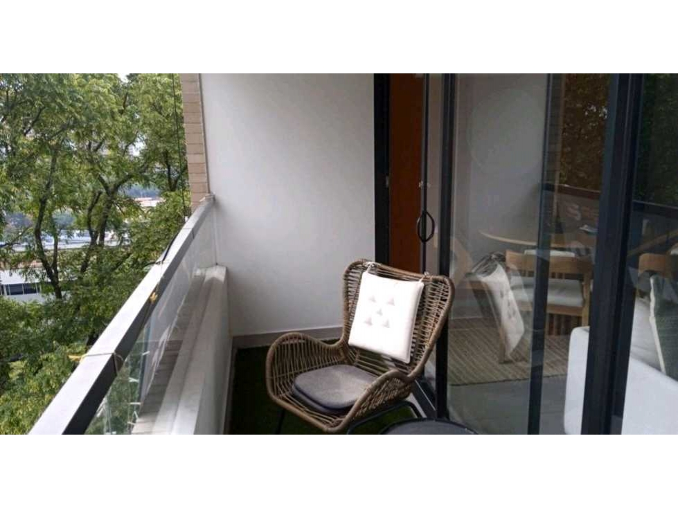 VENTA DE APARTAMENTO EN POBLADO, CASTROPOL POR INVERSIÓN. — foto 6