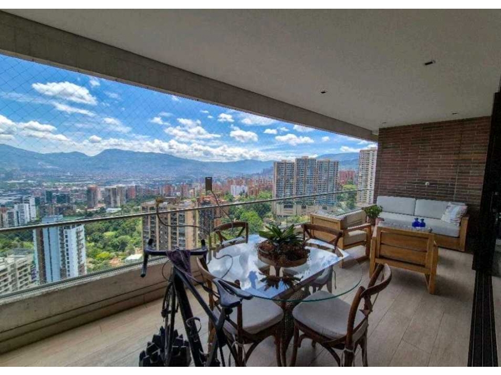 VENTA DE APARTAMENTO EN EL POBLADO, SECTOR CAMPESTRE DRIVE.