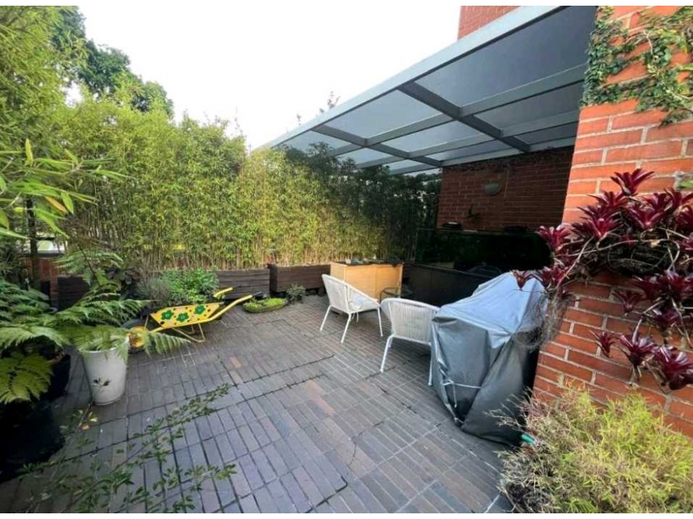 VENTA DE APARTAMENTO CON TERRAZA EN EL POBLADO, TRANSVERSAL SUPERIOR. — foto 2