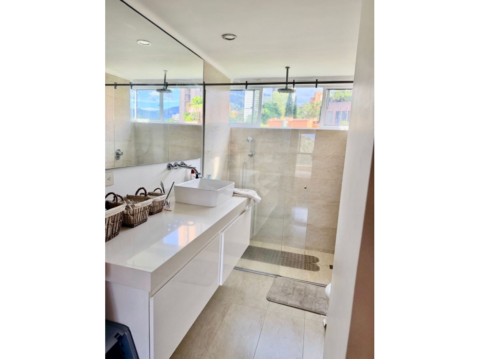 VENTA DE APARTAMENTO EN EL POBLADO. — foto 5