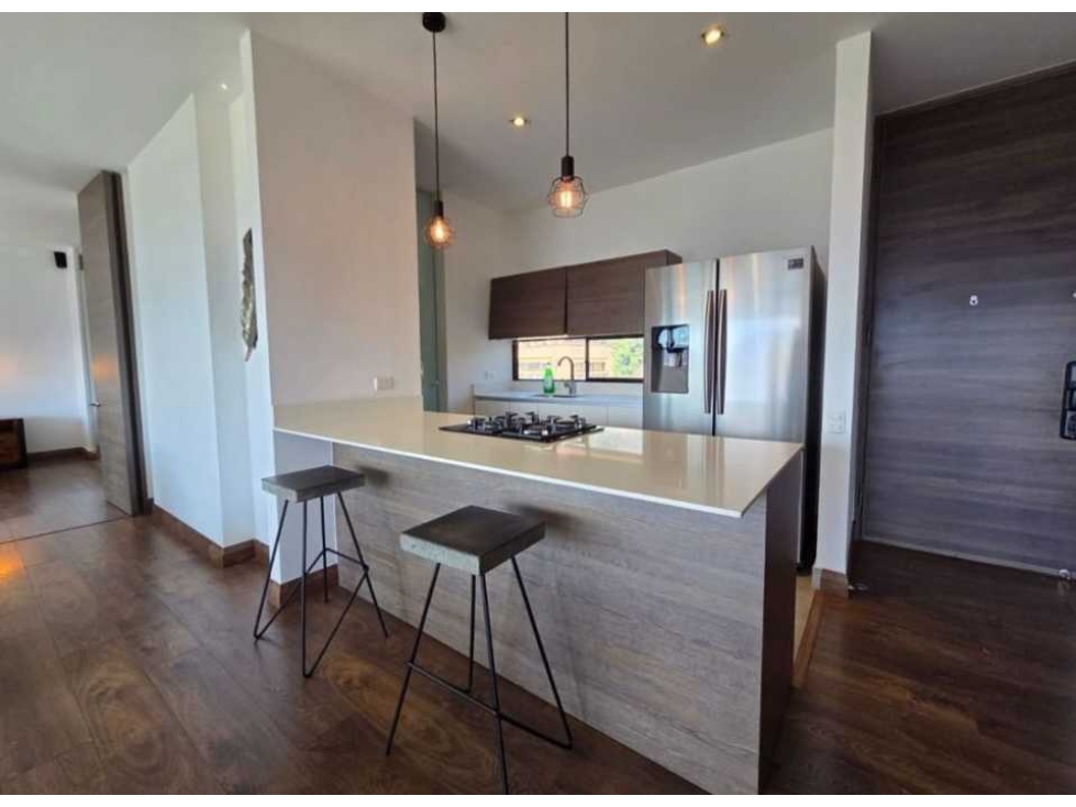 VENTA DE APARTAMENTO EN POBLADO ALTO, SECTOR PADRE MARIANITO. - 3