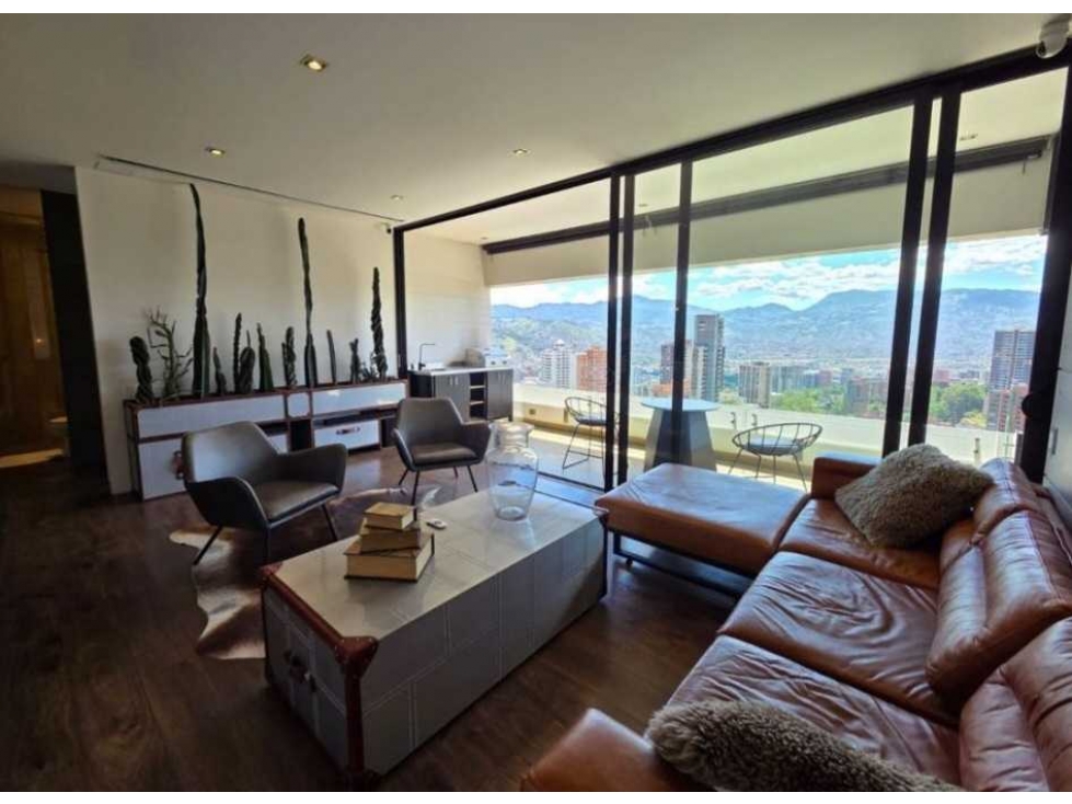 VENTA DE APARTAMENTO EN POBLADO ALTO, SECTOR PADRE MARIANITO. - 4