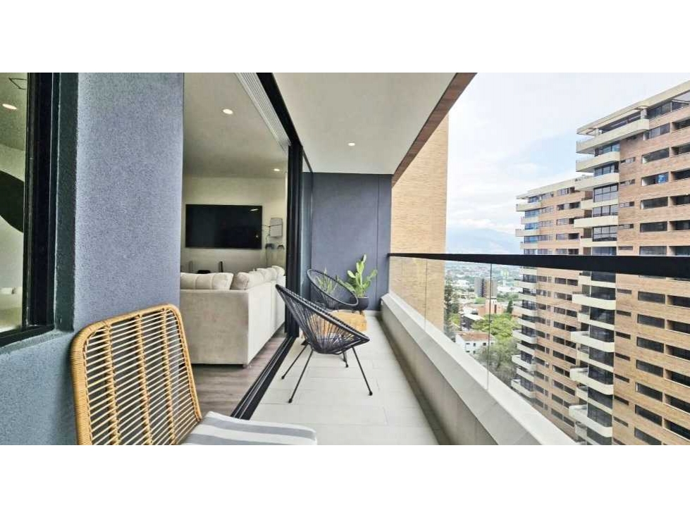VENTA DE APARTAMENTO EN EL POBLADO, SECTOR LALINDE. - 3