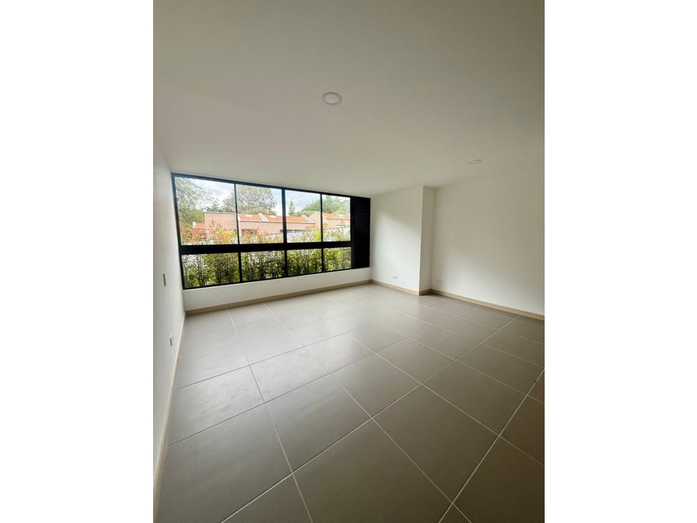 Venta de apartamento en el Retiro primer piso!