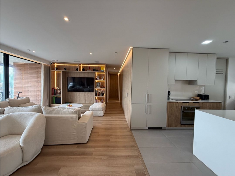 Apartamento sector Los Bosques | 172 m² | domótica y luces indirectas — foto 6