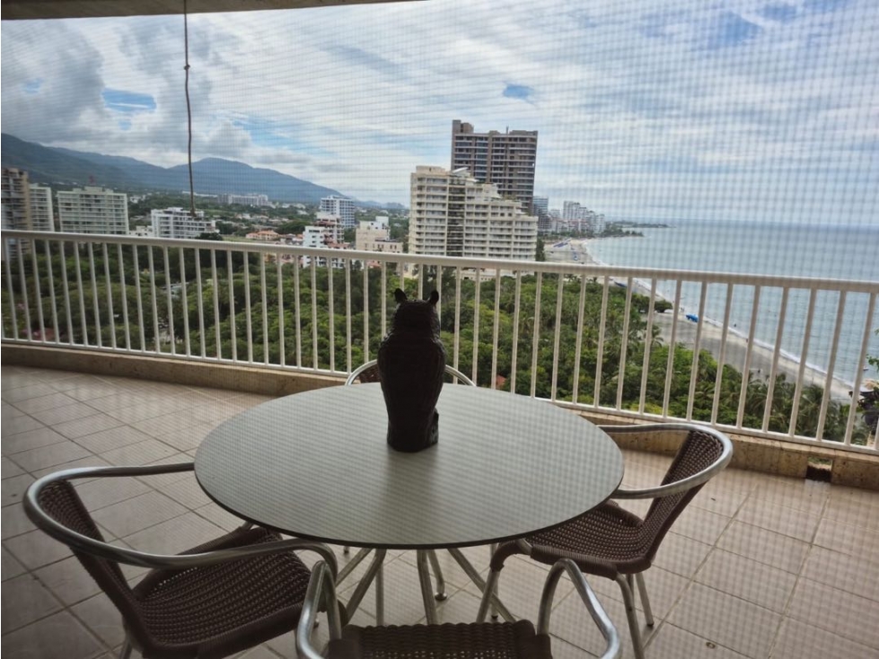 Venta de apartamento Bello Horizonte Ed Irotama del Mar, Santa Marta