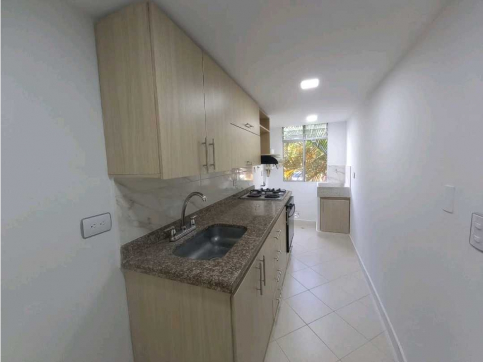 VENTA DE APARTAMENTO EN ENVIGADO CAMINO VERDE, POR INVERSION. — foto 5