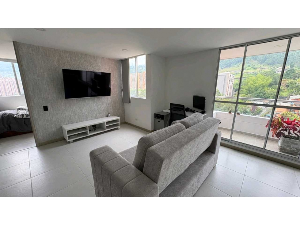 Venta de apartamento en Envigado las Antillas, Piso 12