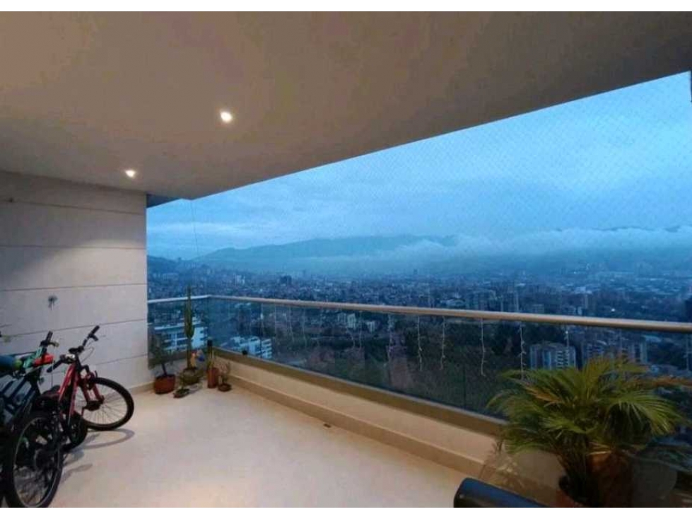 VENTA DE PENTHOUSE EN ENVIGADO, SECTOR BENEDICTINOS.