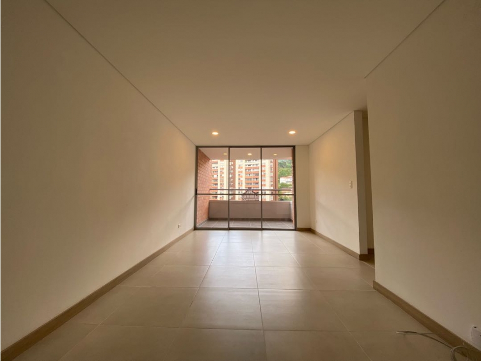 VENTA DE APARTAMENTO EN ENVIGADO - CAMINO VERDE P15 — foto 3