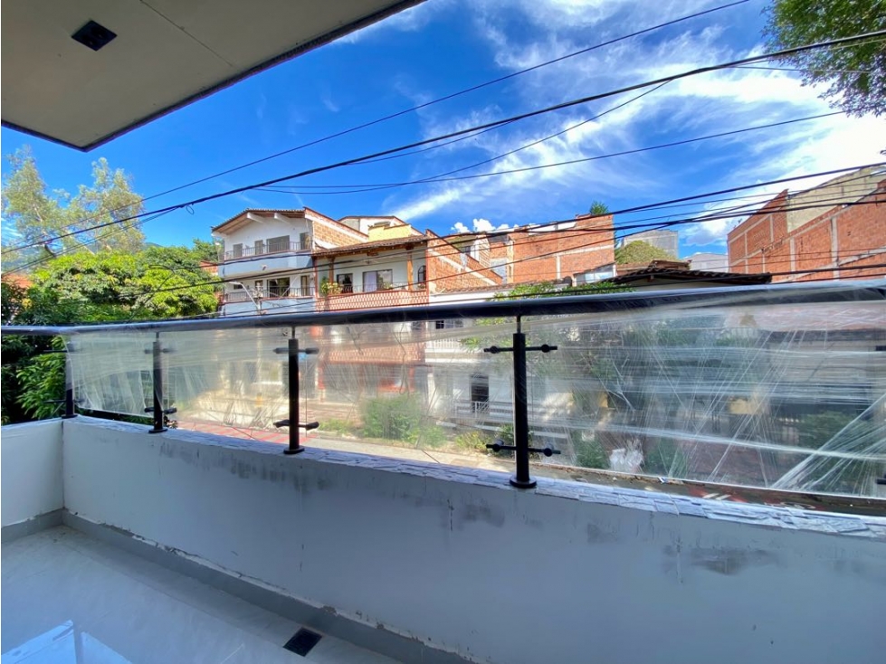 Venta de Apartamento en Envigado, sector La Magnolia, muy central. — foto 4