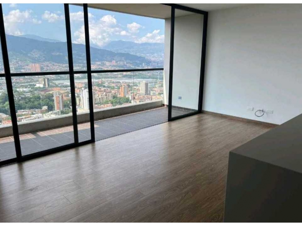 VENTA DE APARTAMENTO EN ENVIGADO POR INVERSIÓN, SECTOR TRIANON.