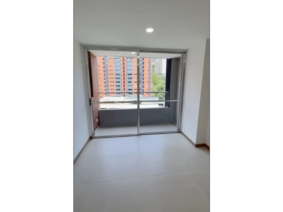 Venta de apartamento en Envigado - Sector Camino Verde para estrenar — foto 3