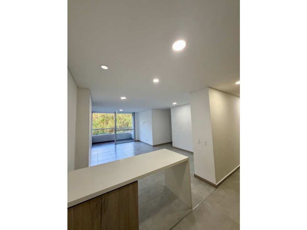 Venta de apartamento en Envigado, sector El Salado — foto 2