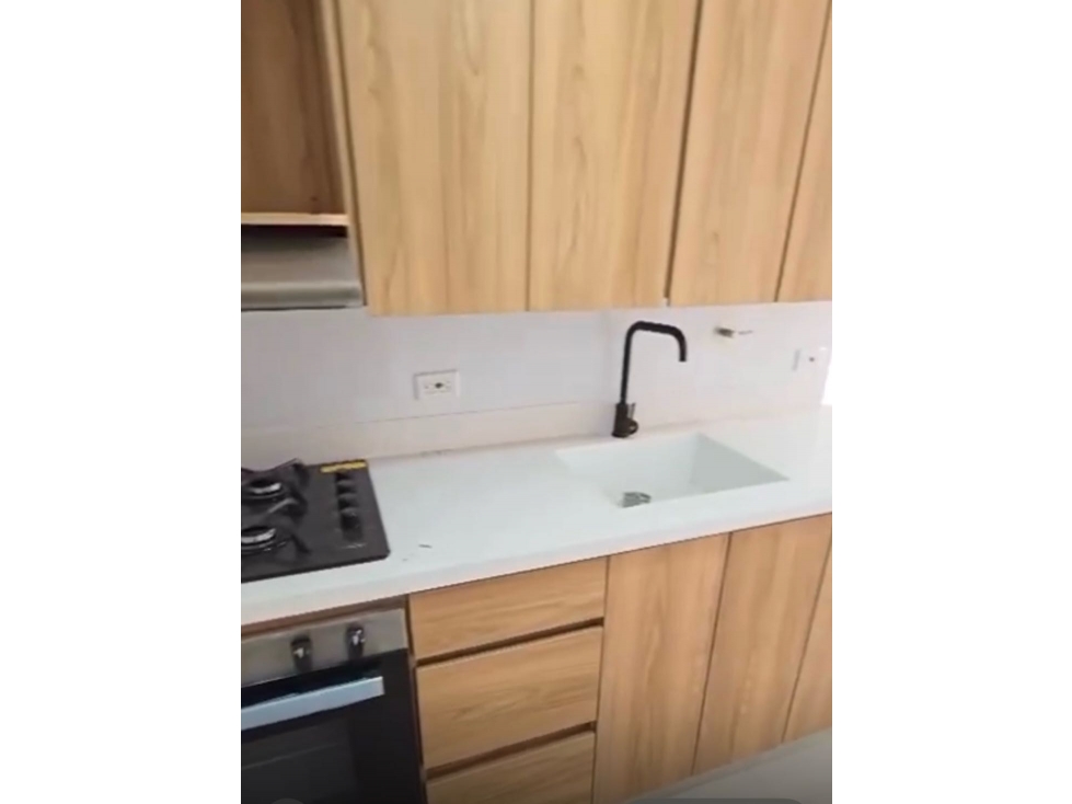 Venta de apartamento en Guatape para estrenar — foto 3