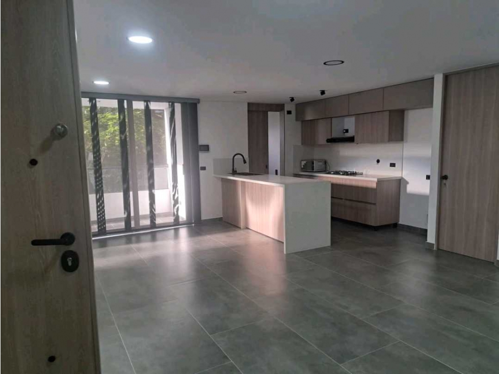 Venta de apartamento en la Castellana con terraza, piso 2, Medellín — foto 3
